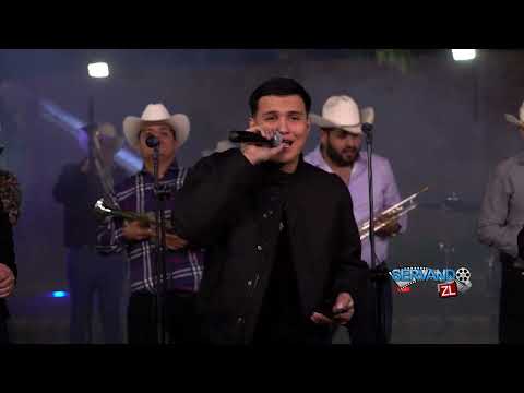 Alex Favela Ft. La Decima Banda - El Financiero (En Vivo 2023)