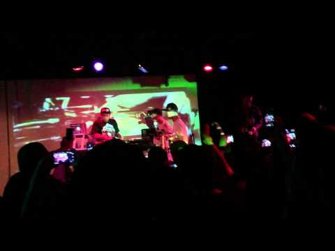 Nujabes feat. Shing02 - Battlecry (LIVE @ The Lyric Theatre 01/23/15)