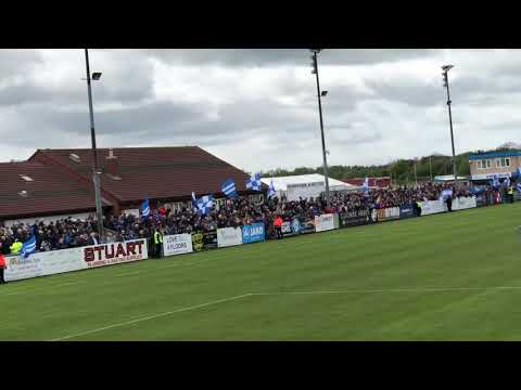 STOCKPORT COUNTY V NUNEATON | Players coming out