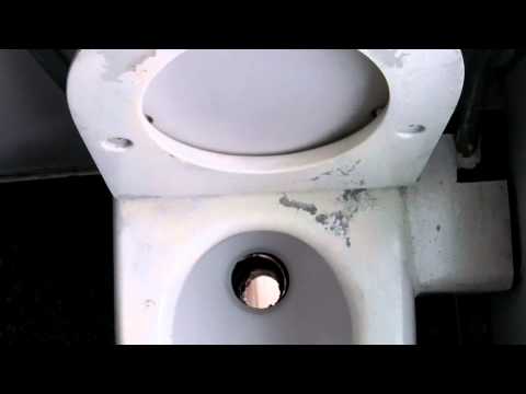 The Stunt People go to Cannes 2012 - Toilet on Train - Don't walk on the tracks