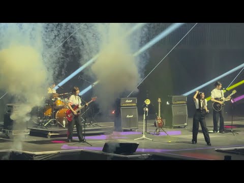 QWER 서울가요대상 2025 직캠 4k '눈물참기(Dear) + 고민중독(T.B.H)' 250621 by reBirth