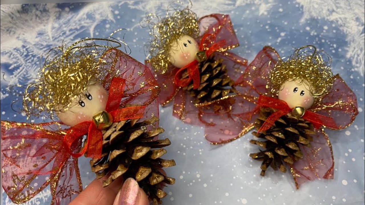 Prendi delle PIGNE e pensa al NATALE