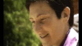 kd lang on Theme From The Valley Of The Dolls.flv
