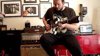 Video thumbnail for Silvertone 1483 (Silvertone 1448 & Strat) by Santi Guillén - Roadhouse Guitar School