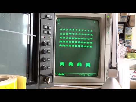 RCR00676 - Space Invaders