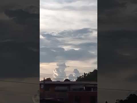 PRECIOSO ATARDECER EN PUERTO QUITO ECUADOR.... BIENVENIDOS TODOS