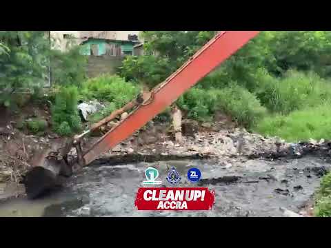 WATCH: Excavator in Action as Massive Clean Up Accra Drive Clears Filthy Drains | Channel One News