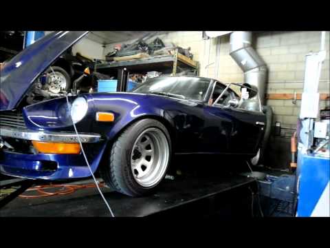 1972 Datsun 240z L28 triple mikuni 44h dyno run