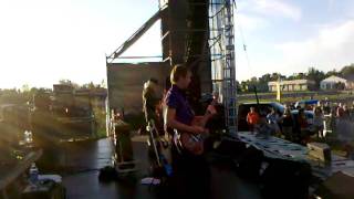 Bryan Lee gets "Low Down and Dirty"  !!