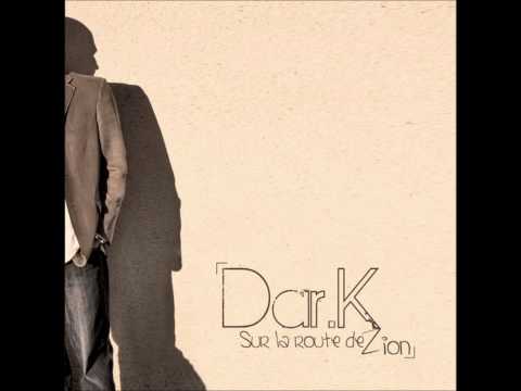 Dar k Le soleil brille encore