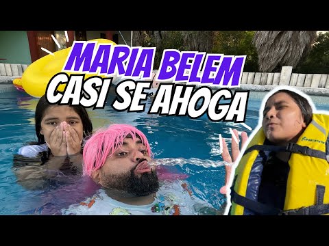 MARIA BELEM APRENDE A NADAR EN LA ALBERCA | CASI SE AHOGA
