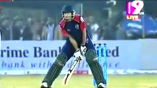 Nasir Hossain Funny Batting in BPL - DHAKA DYNAMITES | Cricket Funny Moments Bangladesh