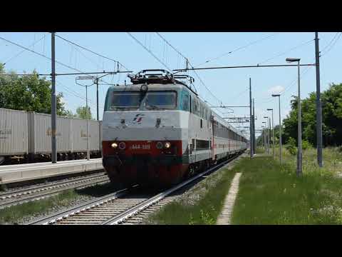 E444 109 con Intercity 606 in transito a Castel San Pietro