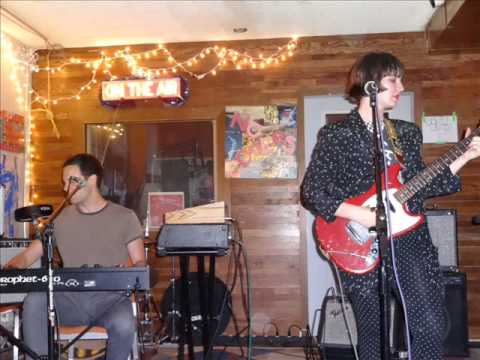 Bouquet - Live on Hollow Earth Radio 7-17-14 (audio)