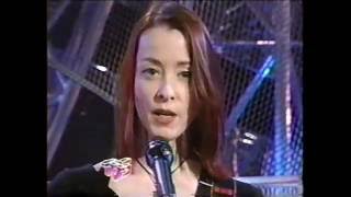 Suzanne Vega - When Heroes Come Down Live French TV 1993