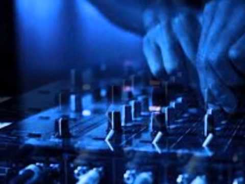 Feel So Close w- Tung (Axwell Bootleg)- Deniz Koyu w- Calvin Harris- Tujamo & Plastik Funk - Who