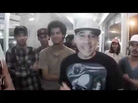 Zen dando a ideia para a plateia