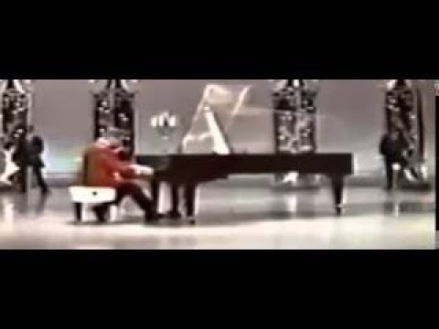 Hollywood Palace 3 11 Milton Berle (host), Liberace, Cesar Romero, Joey Heatherton, MacGui