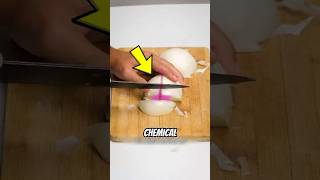 Download lagu The Real Reason Onions Make You Cry When You Cut Them 😳 mp3 Download lagu The Real Reason Onions Make You Cry When You Cut Them 😳 mp3