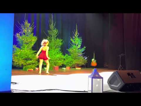 Mia Przyszlak - 7 lat- jazz solo Szkoła Tańca Dancemania