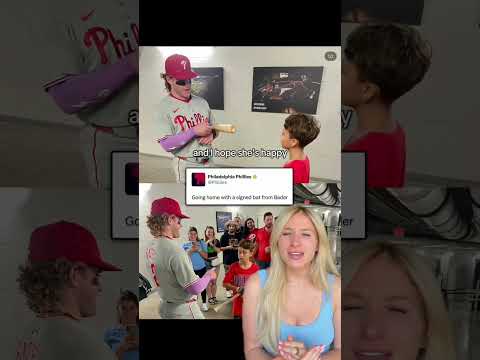 MEAN Lady Demands Home Run Ball From A KID At Phillies Vs Marlins Game #mlb #baseball #homerun #mlbb