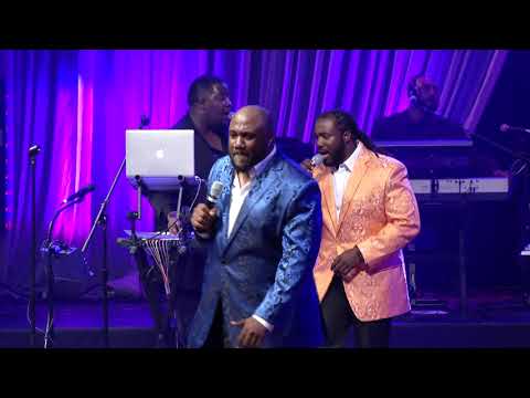 THE WILLIAMS SINGERS...SOUL SAVER (LIVE VERSION)