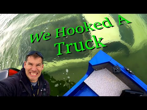 Finding a Sunken Truck In The middle of the lake