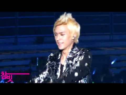 [FANCAM] 110218 BEAST Dongwoon "Oasis" - Beast Encore Concert