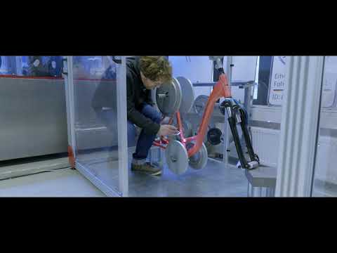 Victoria auf dem Prüfstand - Rahmenstoßprüfung "fallender Rahmen"