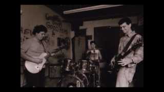 Minutemen - Swing to the Right