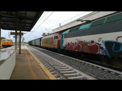 TRENO MERCI E405033 STROMBAZZA |IN TRANSITO| Porto di Vasto 19/06/2020