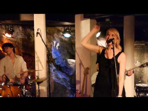 The Cat Killers Flowers on the Wall (live at Henriksberg)