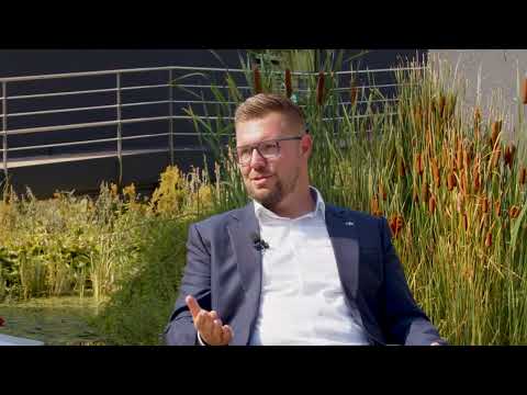 Na slovíčko – Ako zákony menia náš každodenný život – rozhovor s poslancom NR SR