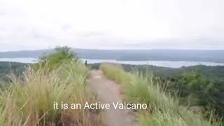 preview picture of video 'Deadly walk till the end of smoking Taal Valcano in the Philippines'