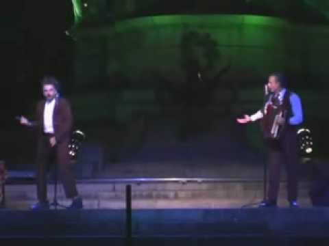 Tangos e Tragédias - Amor entre caveiras (baba e cuspe)