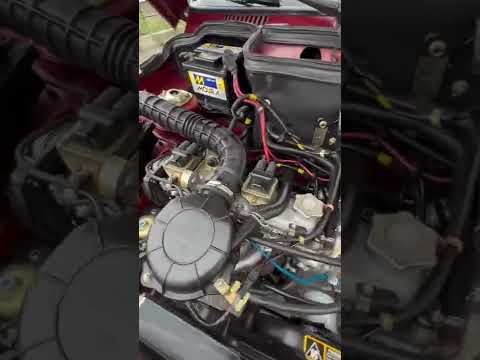 Fiat Uno EP 1996 , funcionando o motor com injeção.