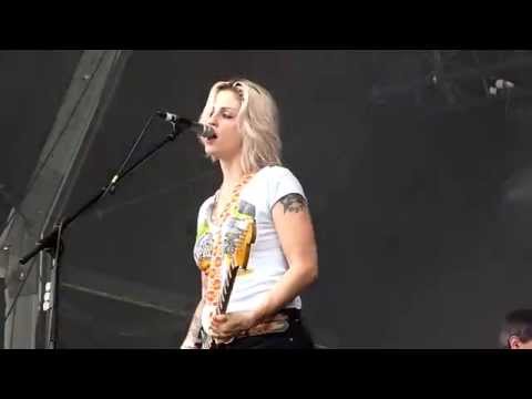 Brody Dalle - Dismantle Me (24.08.14) // @ Rock en Seine