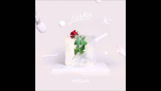 Favole Lyrics English Translation