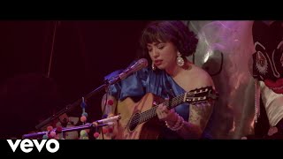 Mon Laferte - Amor Completo (En Vivo, Desde El Lunario del Auditorio Nacional)