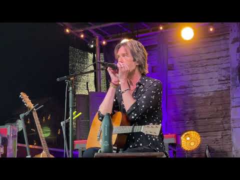 Per Gessle Unplugged: 01. Kung av sand (live at Hotel Tylösand on 14-Jul-2021) HD
