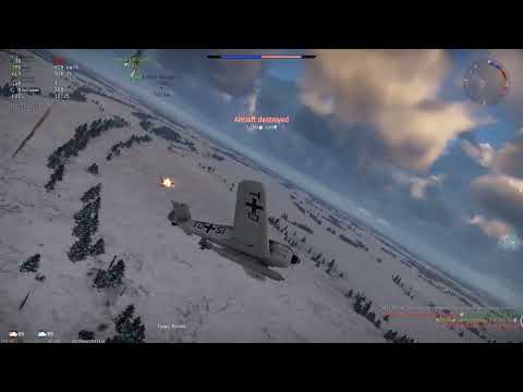 Dogfight with *torpedo* attached to fw-190?!? (WAR THUNDER)
