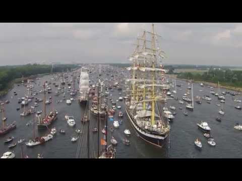 Sail Amsterdam 2015: 4 Mast Barque Kruzenshtern on its way to AmshdiBamshdi