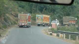 preview picture of video 'Inde 2010 : Jammu - Patnitop - En voiture 3'