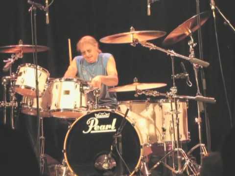 Ian Paice at the 2009 Bagshow in Paris