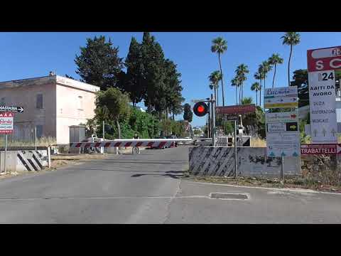 Passaggio a Livello con barriere FSE di Via Gallipoli SP350 - Racale (LE)