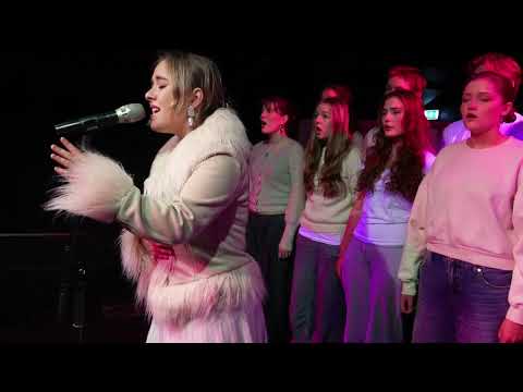 OM IGJEN (akustisk m/kor fra Foss vgs)