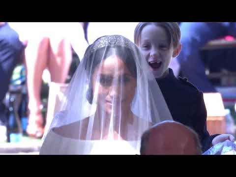 Marriage  Beautiful Meghan Markle arrives in exquisite wedding dress   The Royal Wedding   BBC