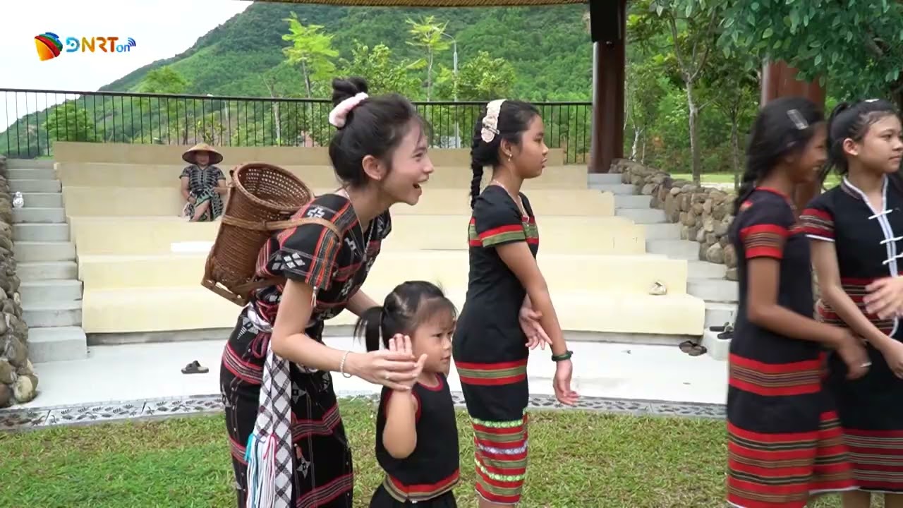 GIỮ HỒN CỒNG CHIÊNG CƠ TU