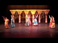 Saatein Wanahayel Feek (Scarf dance)