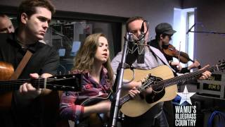 Sierra Hull - Easy Come, Easy Go [Live at WAMU&#39;s Bluegrass Country]